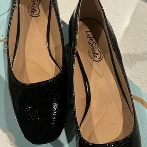 Ladies Dress Flats